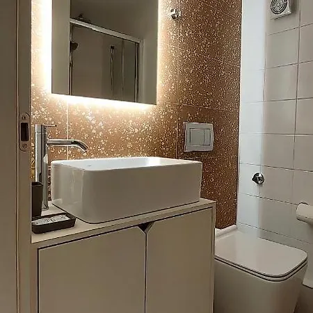 Urban Hide * سالونيك