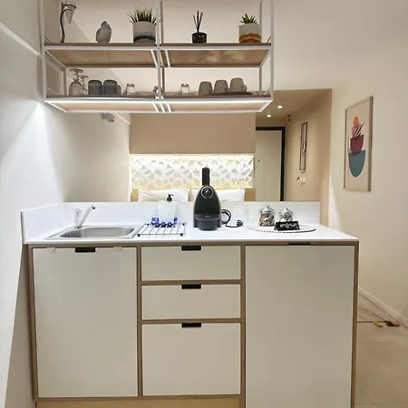 Urban Hide * سالونيك